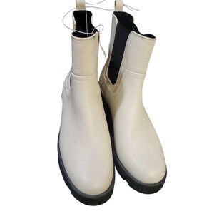 Old Navy Cream Chelsea Boots